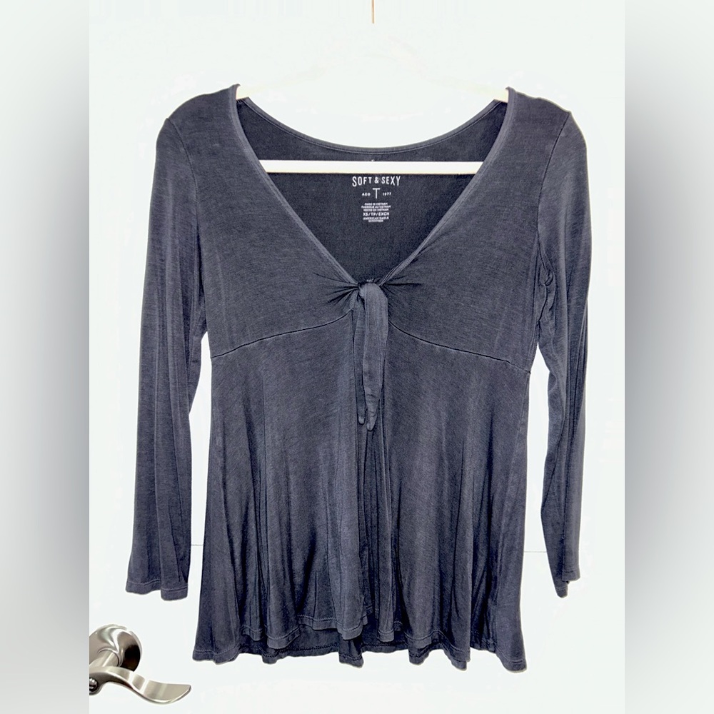 American Eagle Front Tie V-Neck Top